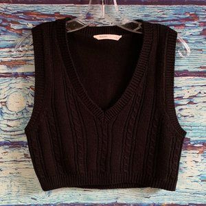 Bluenotes V Neck Cropped Sweater Vest